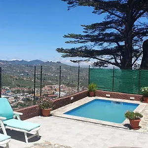 Casa Cueva Paquito Vega de San Mateo